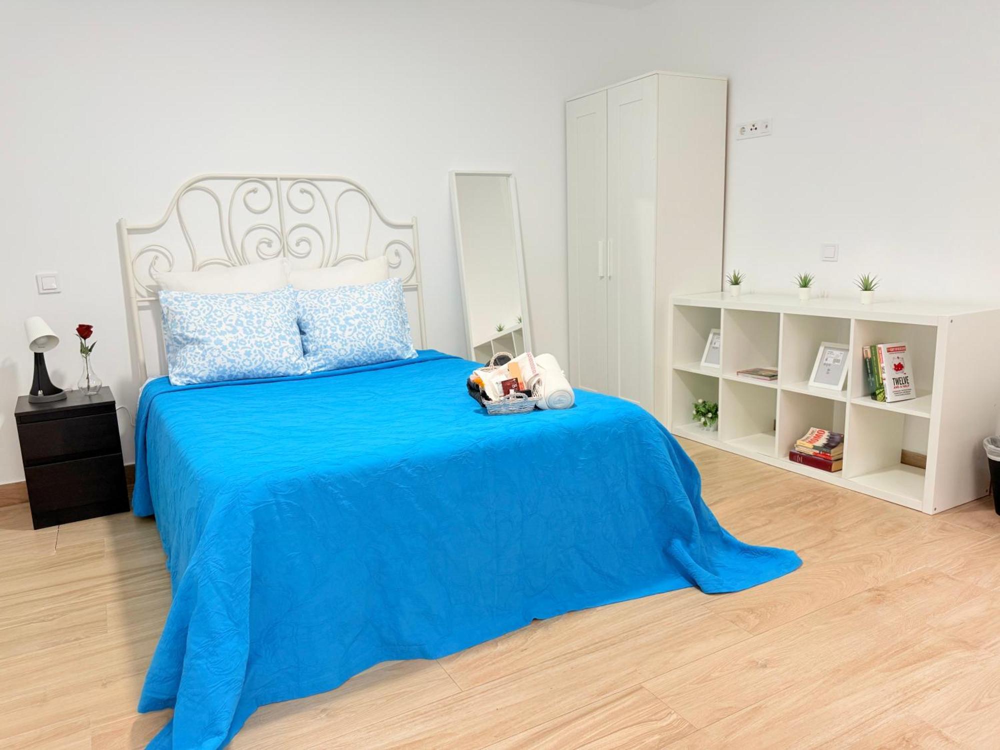 Rosa Rooms, Habitacion Con Bano Privado Pozuelo de Alarcón Eksteriør billede