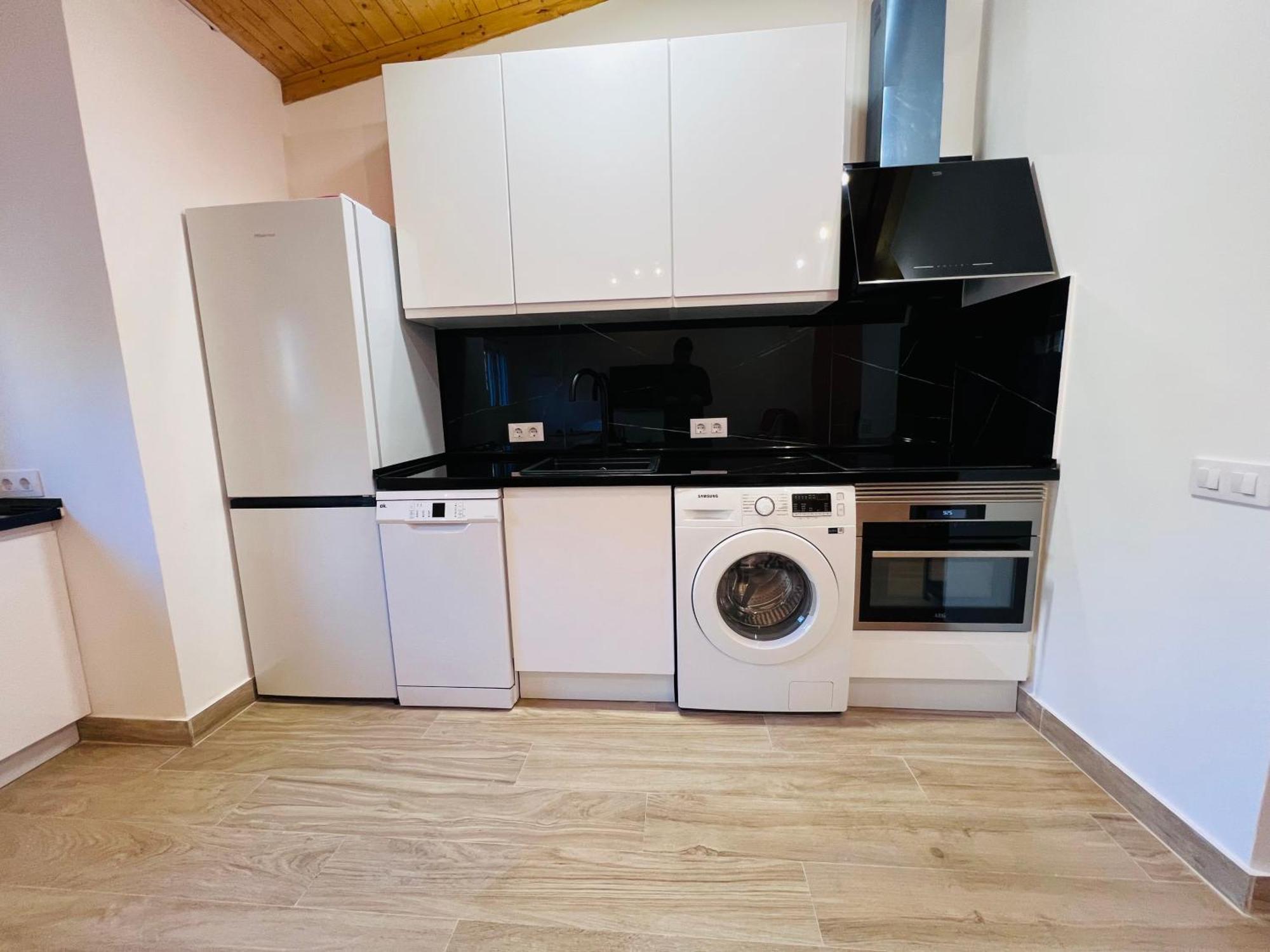 Rosa Rooms, Habitacion Con Bano Privado Pozuelo de Alarcón Eksteriør billede