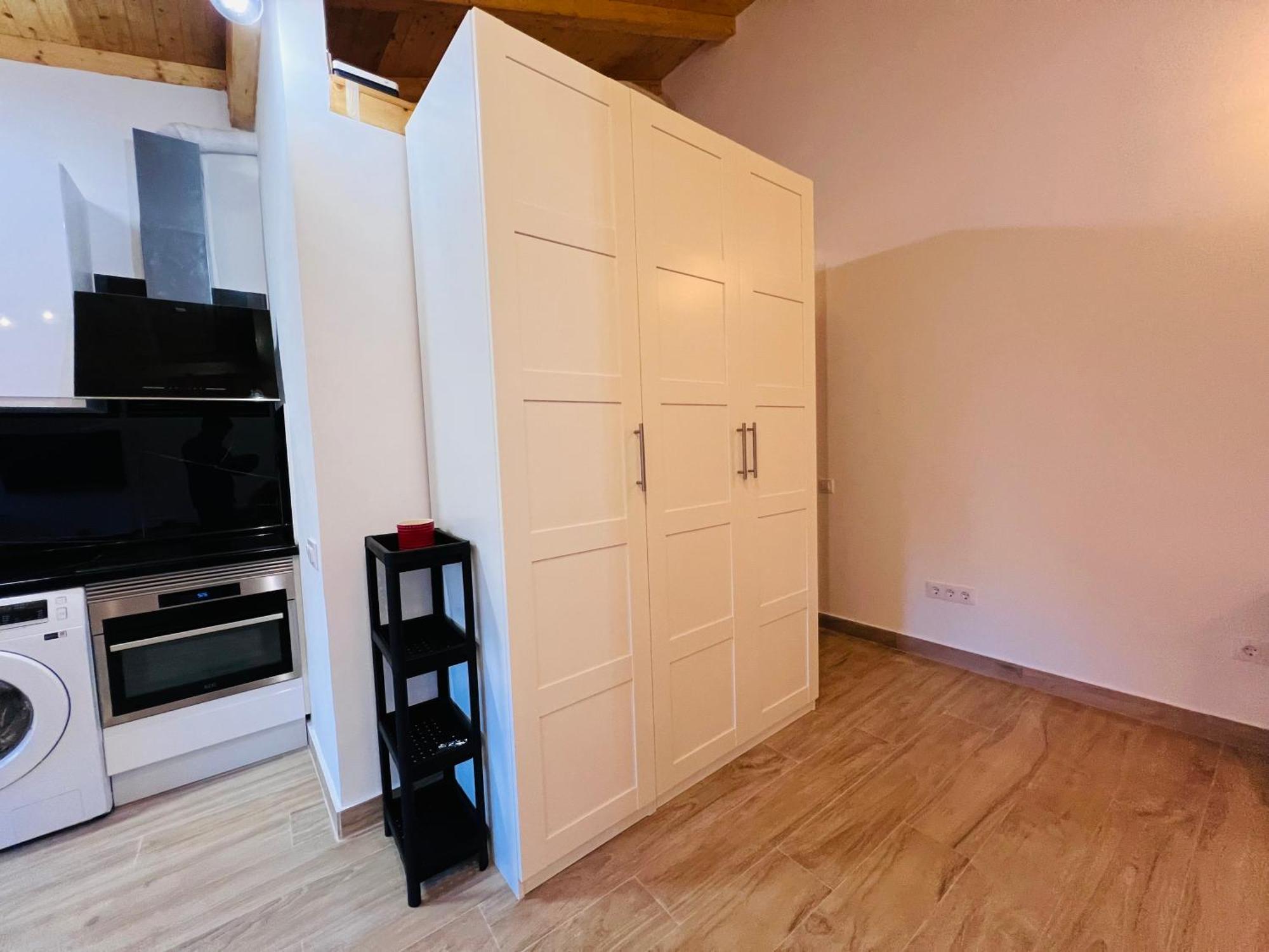 Rosa Rooms, Habitacion Con Bano Privado Pozuelo de Alarcón Eksteriør billede